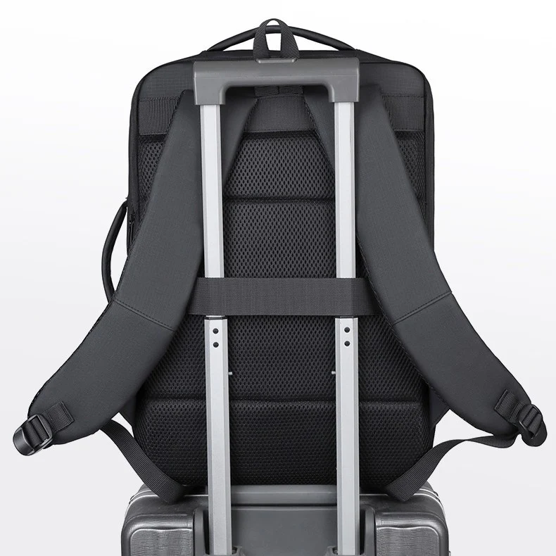 Multifunktionaler Laptop-Rucksack mit leichtem, wasserabweisendem Design Skanto