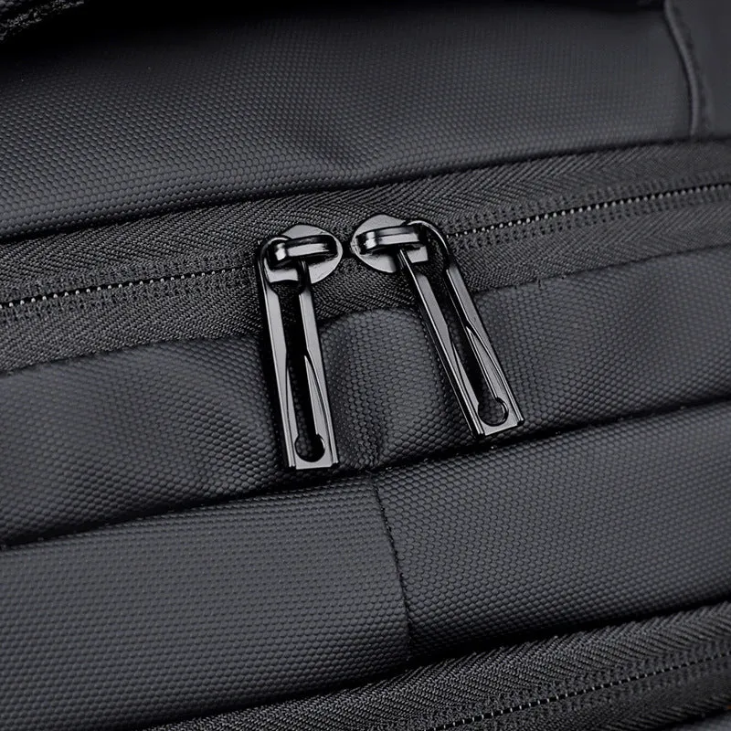 Business-Rucksack mit schützendem Laptopfach-System und innovativem Organisationssystem Skanto