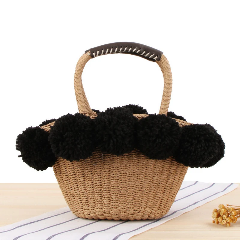 Korbtasche mit Pompon-verziertem Oberteil Skanto