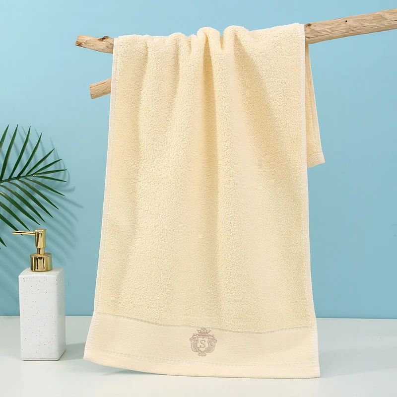 Hochwertiges und elegantes Frottiertuch Skanto