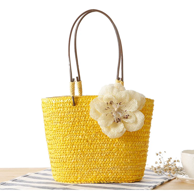 Strandtasche mit dekorativem Blumendetail Skanto