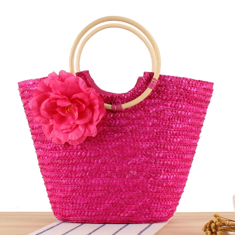 Korbtasche mit dekorativem Blumendesign Skanto
