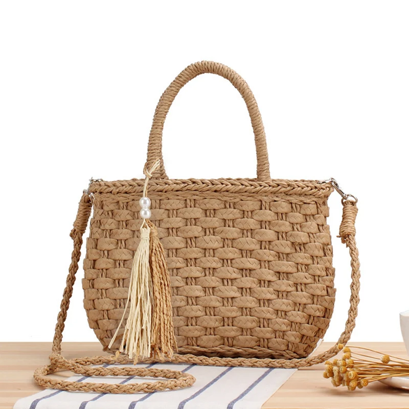 Handtasche aus geflochtenem Naturmaterial mit modischen Fransen Skanto