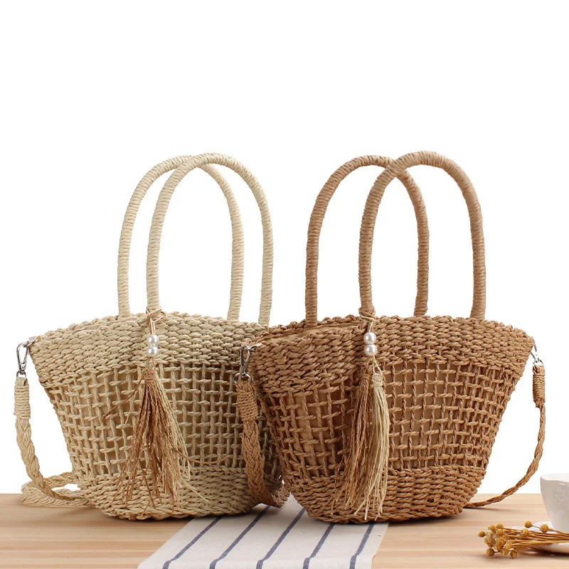 Handtasche aus geflochtenem Naturmaterial mit elegantem Fransen-Detail Skanto