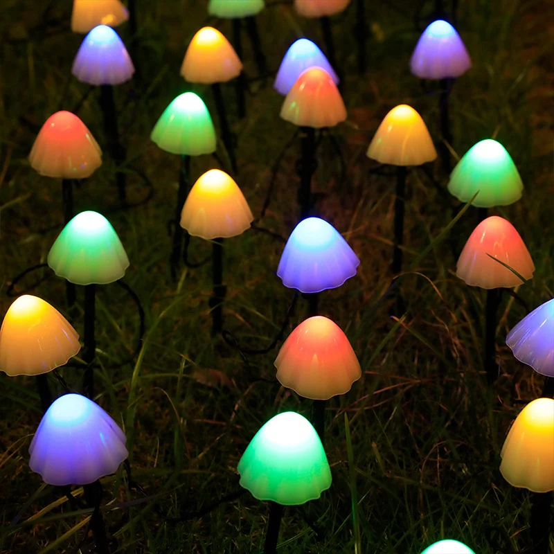 Halbmond Solar-Gartenstecker mit strukturiertem Acryl-Diffusor und warmweißer LED Skanto