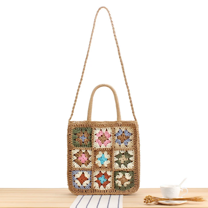 Handgeknüpfte Tragetasche mit floral inspiriertem Design Skanto