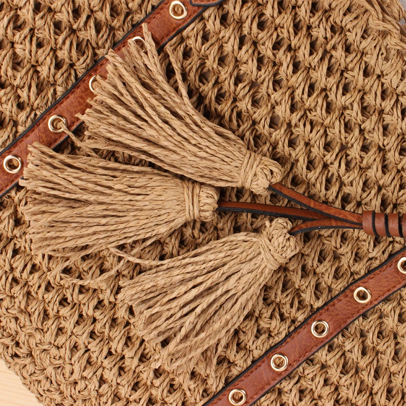 Elegante Strandtasche aus handgefertigtem Naturmaterial mit Lederakzenten Skanto