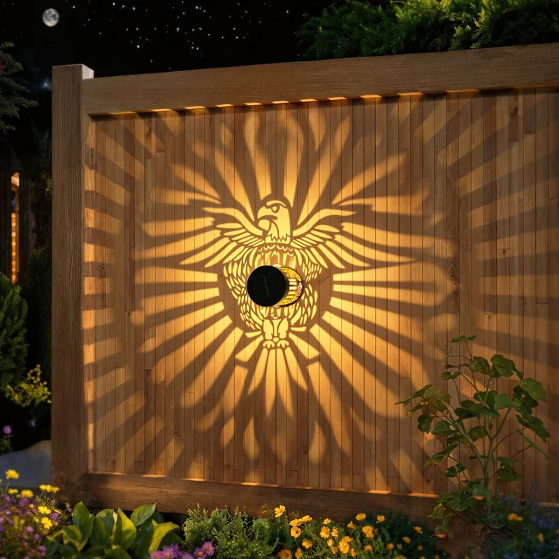 Solar-Laterne mit aufwendigen Mandala-Schnitzereien und warmem LED-Spotlight Skanto