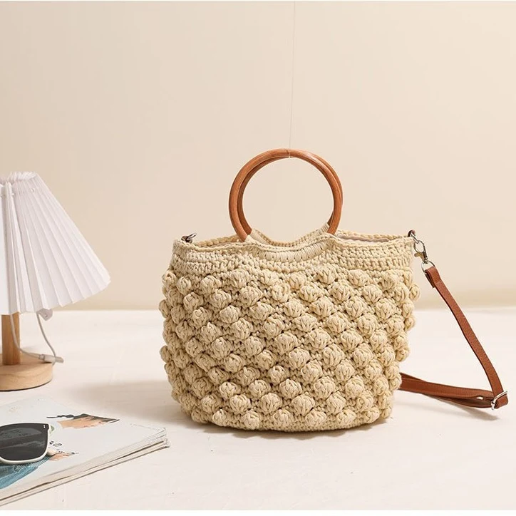 Handgefertigte Makramee-Tasche mit Holzgriff Skanto