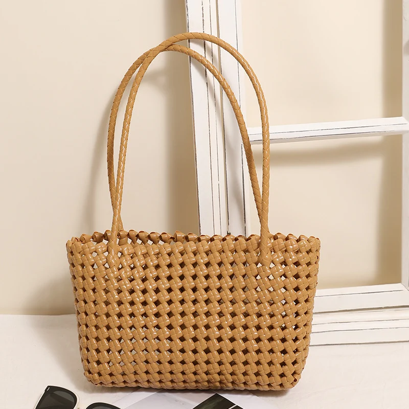 Geflochtene Strandtasche mit praktischem Faltmechanismus Skanto