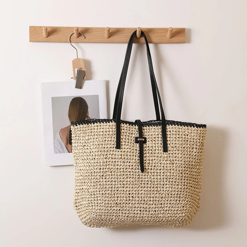 Stilvolle und geräumige Rattantasche Skanto