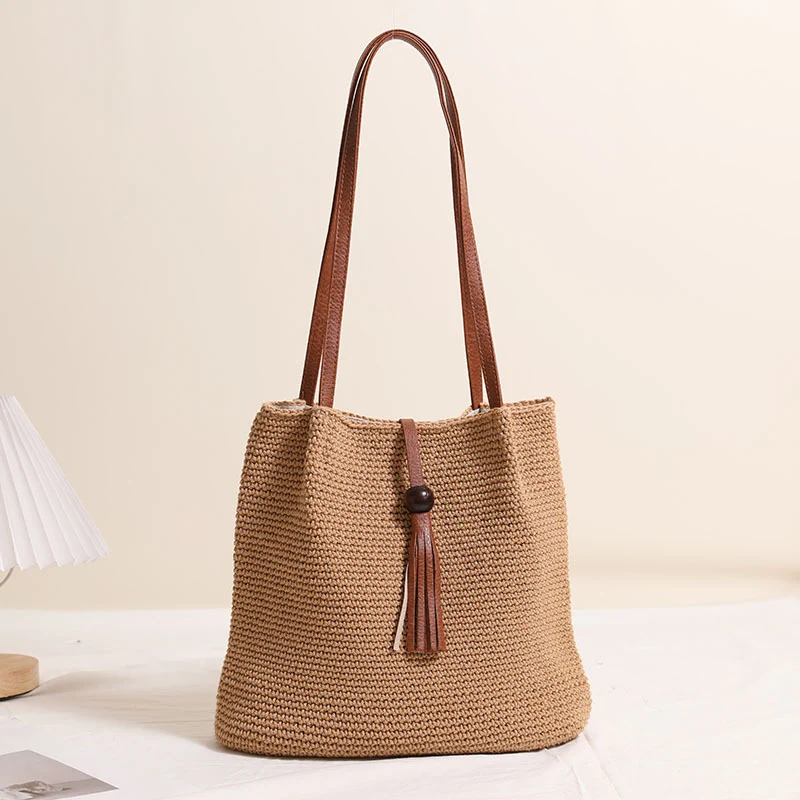 Handgehäkelte Crossover-Tasche mit Lederdetails Skanto