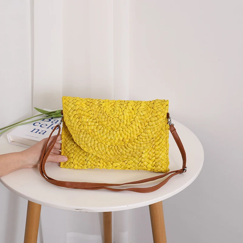 Handgemachte Korbtasche mit elegantem Wellenmuster Skanto