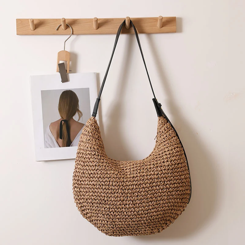Handgemachte Hobo Bag aus Naturraffia Skanto