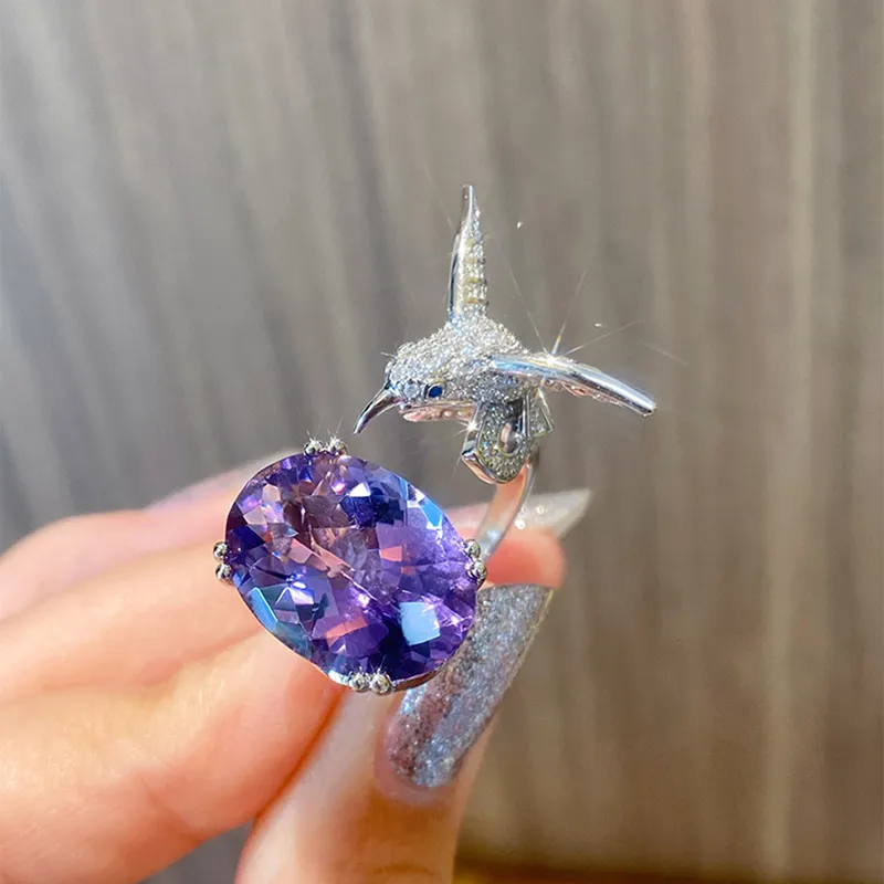 Skanto | Majestätischer Kolibri Edelsteinring