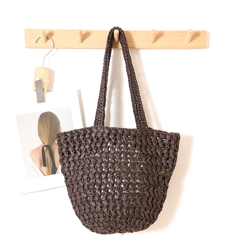 Geflochtene Raffia-Umhängetasche mit geräumigem Innenfach Skanto