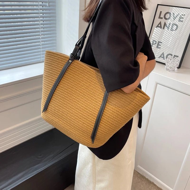 Elegante Shopper-Tasche mit Textur Skanto