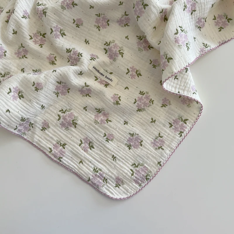 Gemütliche Decke für Damen mit Blumenmuster Skanto