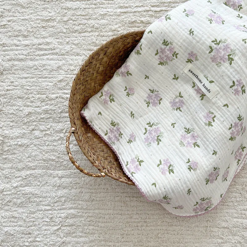 Gemütliche Decke für Damen mit Blumenmuster Skanto