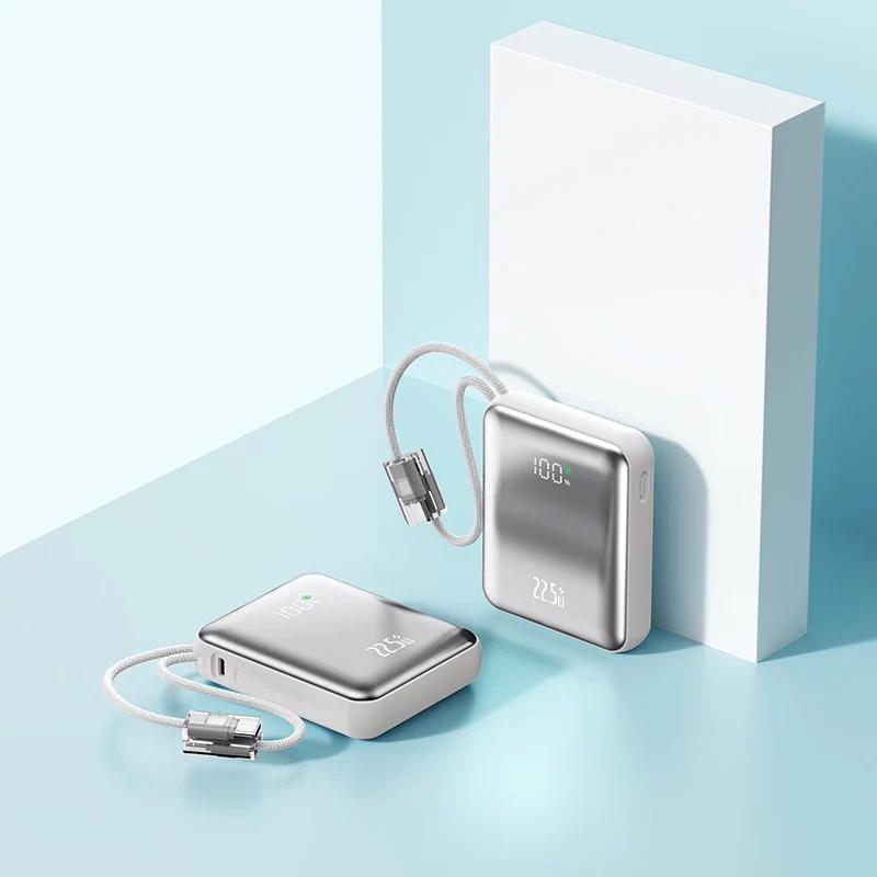 Ultraschlanke Powerbank mit integriertem Ladeanschluss und digitaler Ladeanzeige Skanto