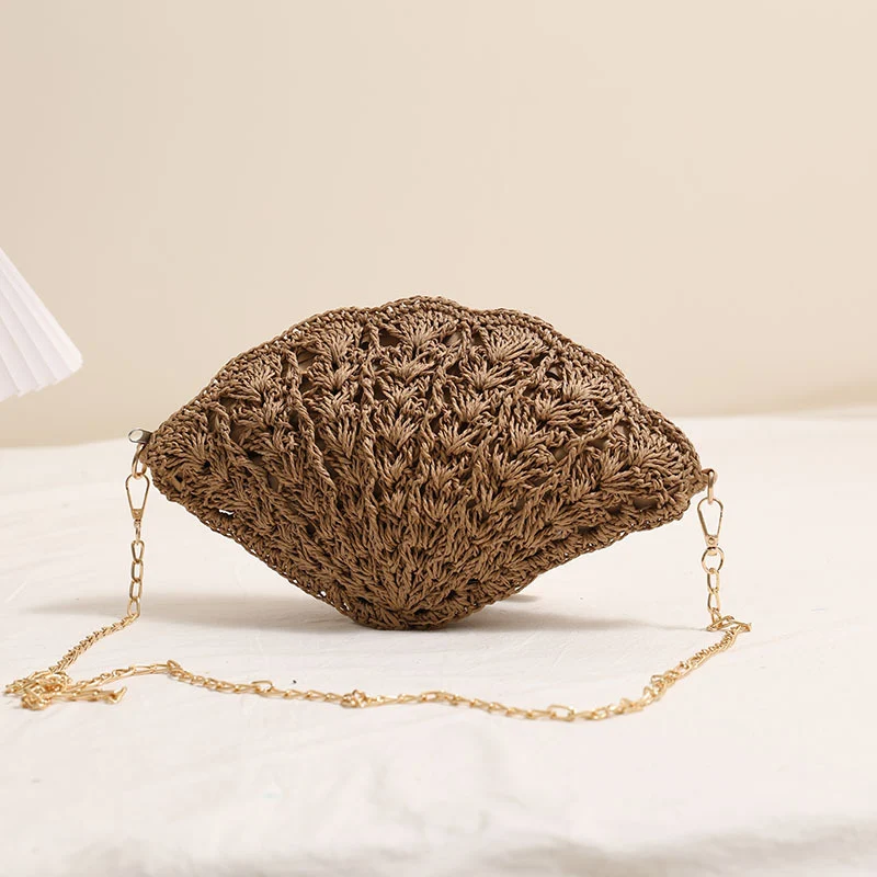 Elegante Clutch im Muscheldesign Skanto