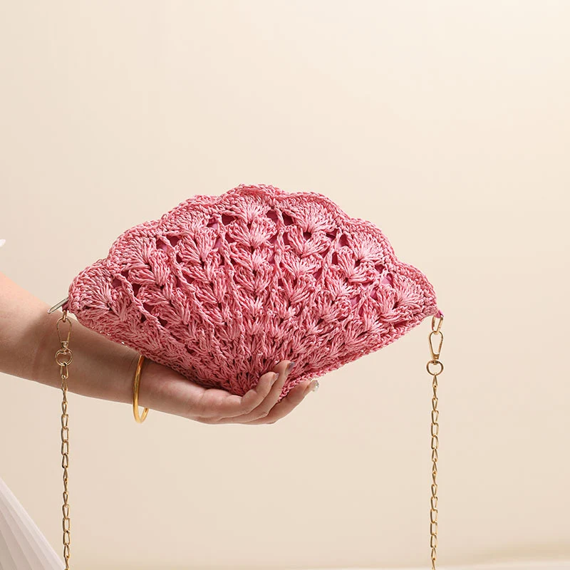 Elegante Clutch im Muscheldesign Skanto
