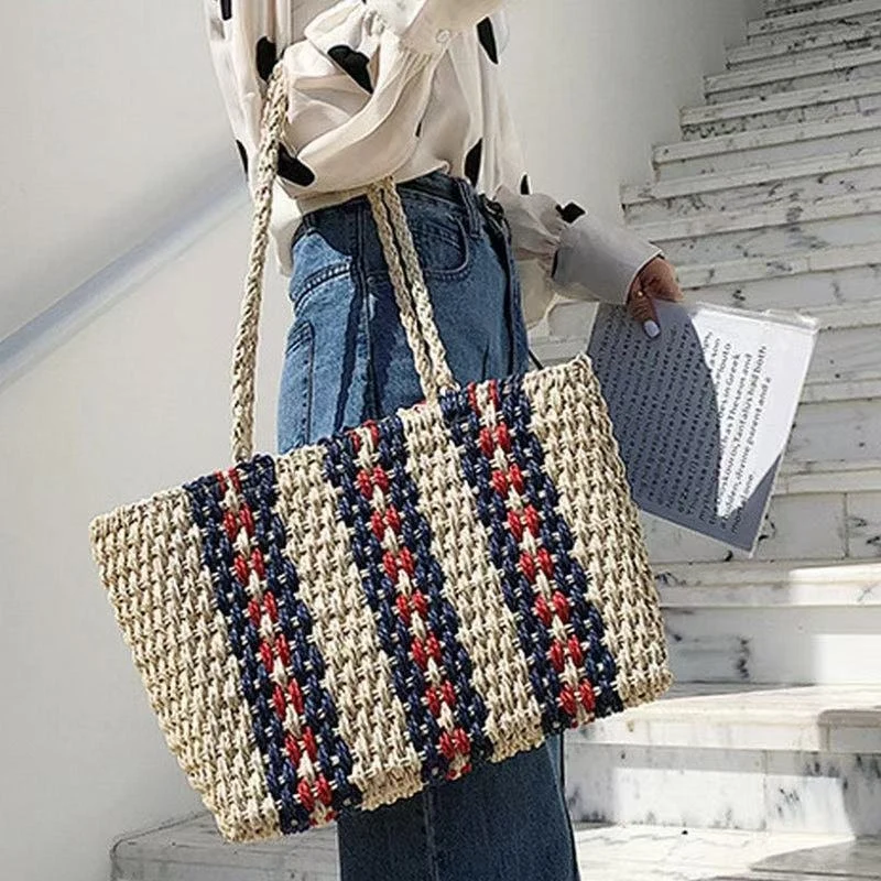 Handtasche aus geflochtenem Naturmaterial mit farbigen Akzenten Skanto