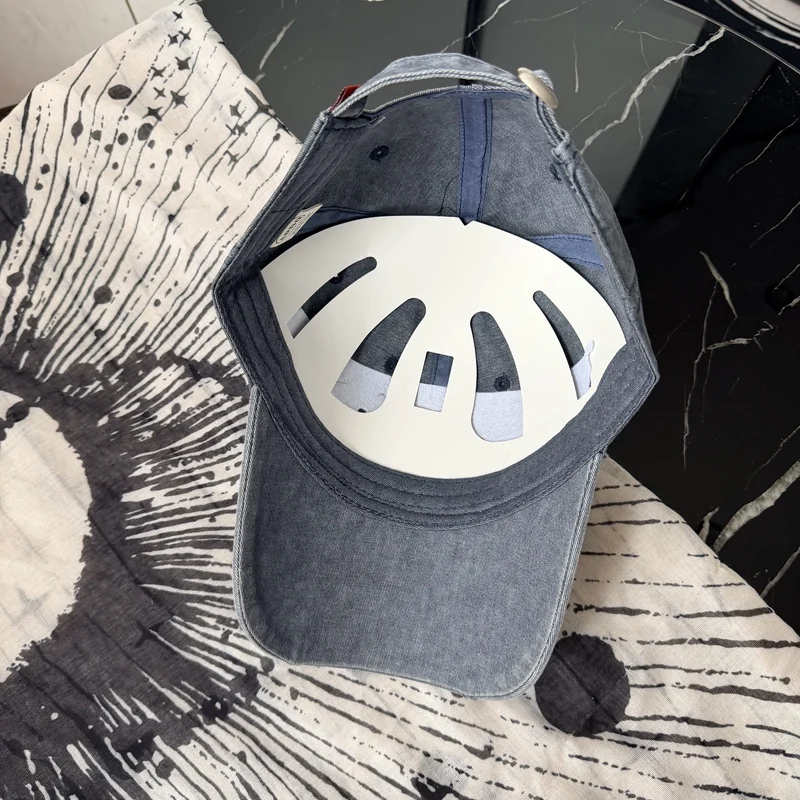 Lässige Distressed-Baumwoll-Baseballkappe für Damen Skanto