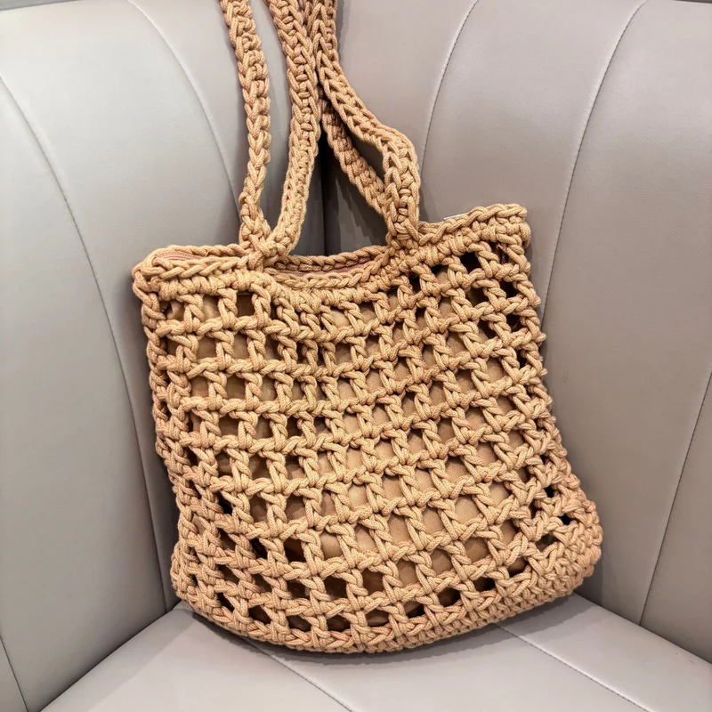 Moderne Handgelenktasche Skanto