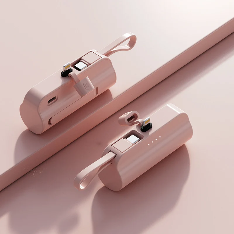 Tragbare Powerbank mit multifunktionalen Ladeanschlüssen und Digitalanzeige Skanto