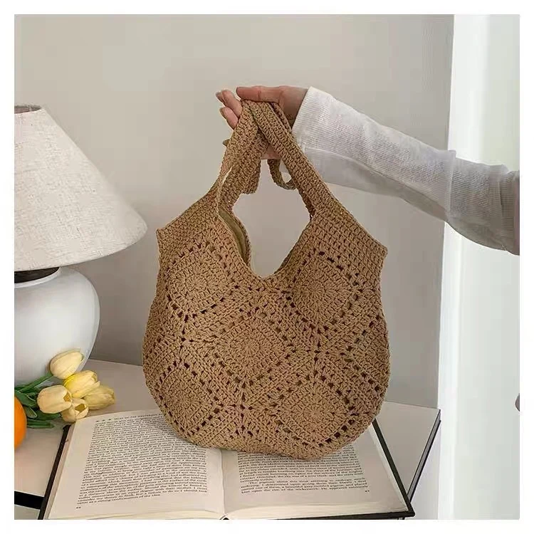 Handgeknüpfte Crossover-Tasche mit Blumenmotiven Skanto