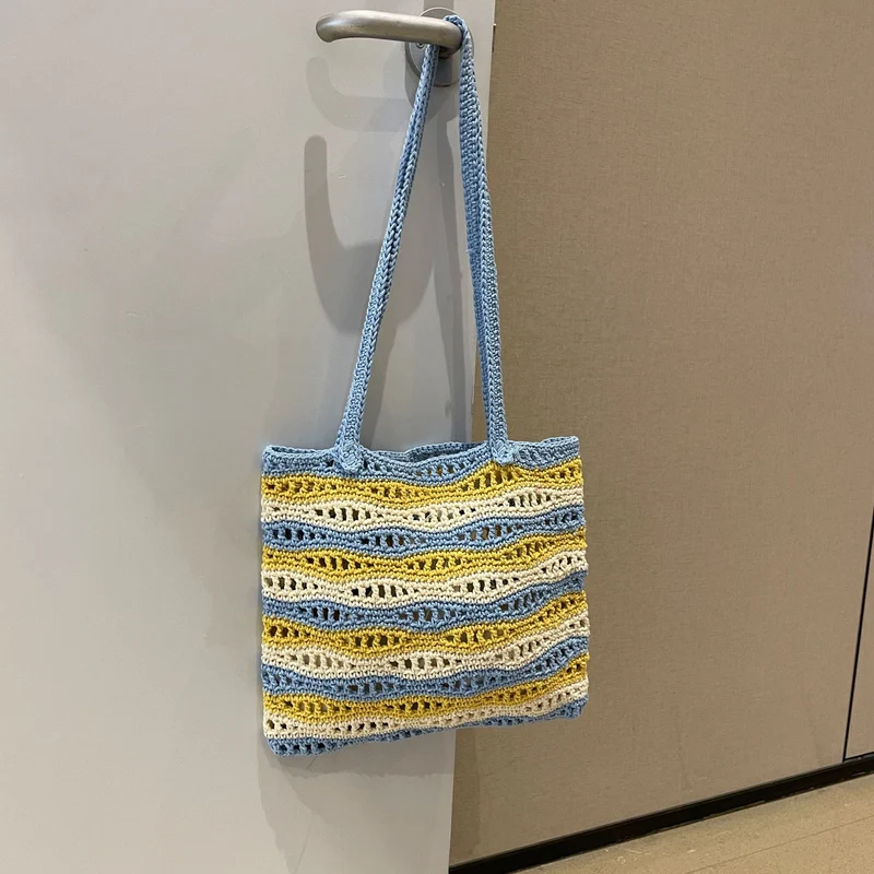Handgeknüpfte Strandtasche mit Wellenmuster Skanto