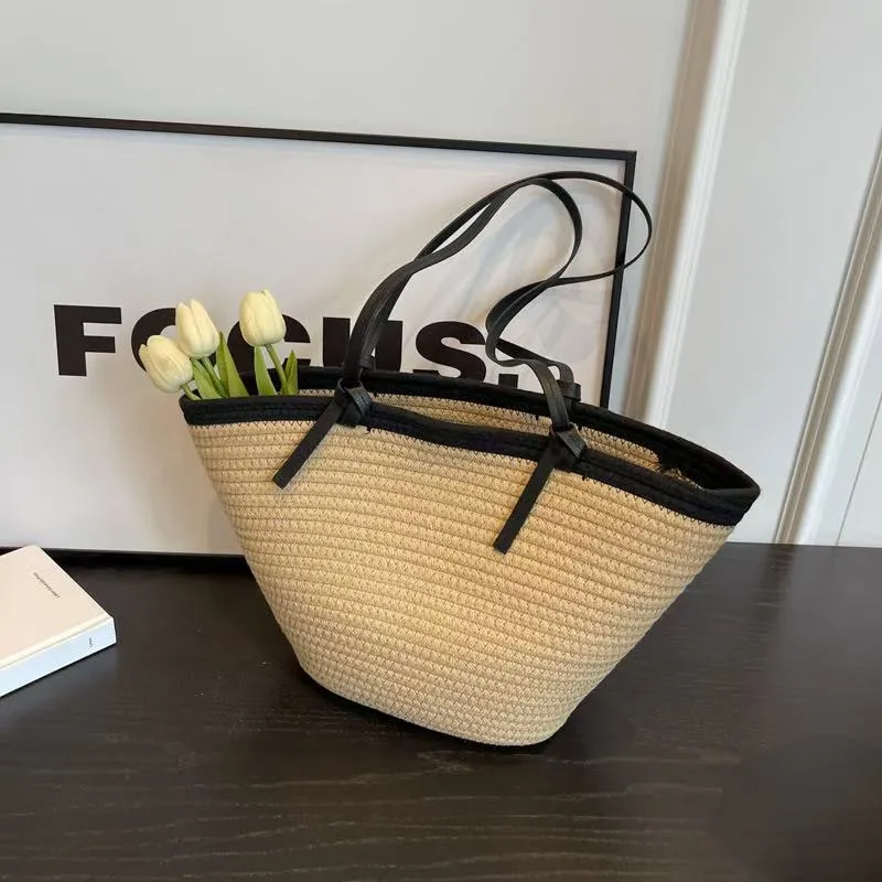 Elegante Strandtasche mit hochwertigen Details Skanto