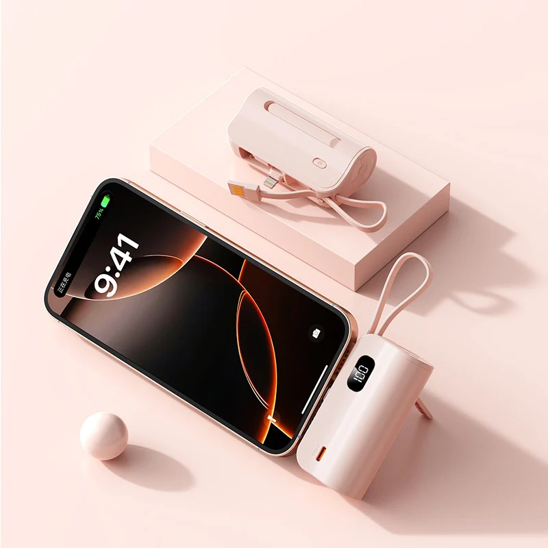 Tragbare Ladegeräte mit USB-C- und Lightning-Anschluss Skanto