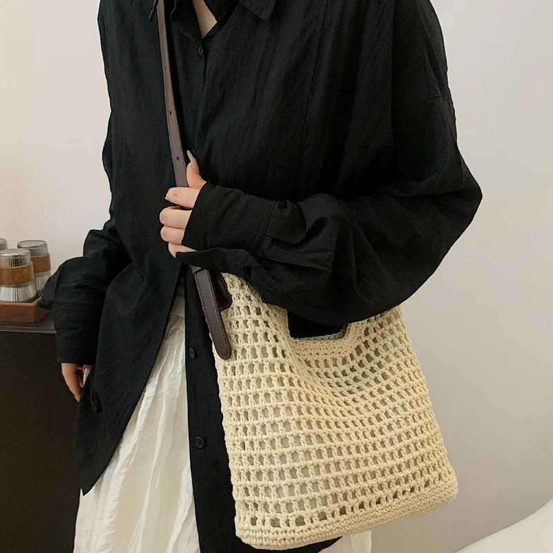Handtasche mit Nieten-Details Skanto