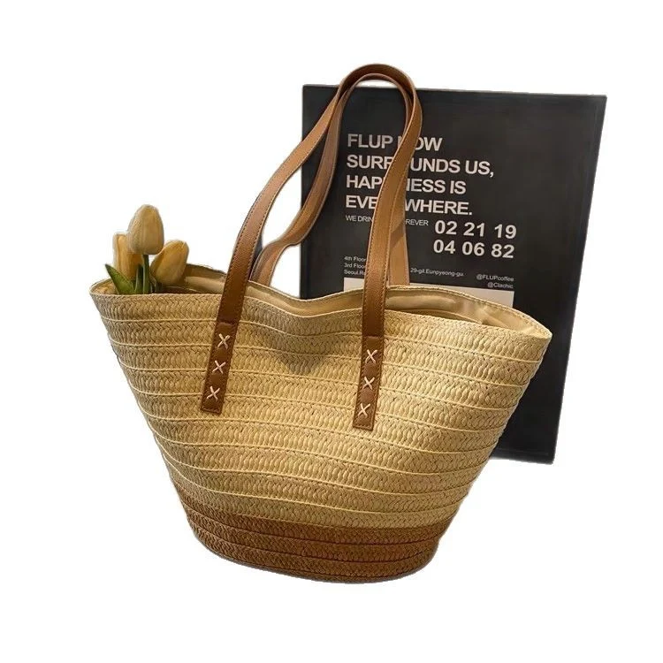 Stilvolle Strandtasche mit Ledergriffen Skanto