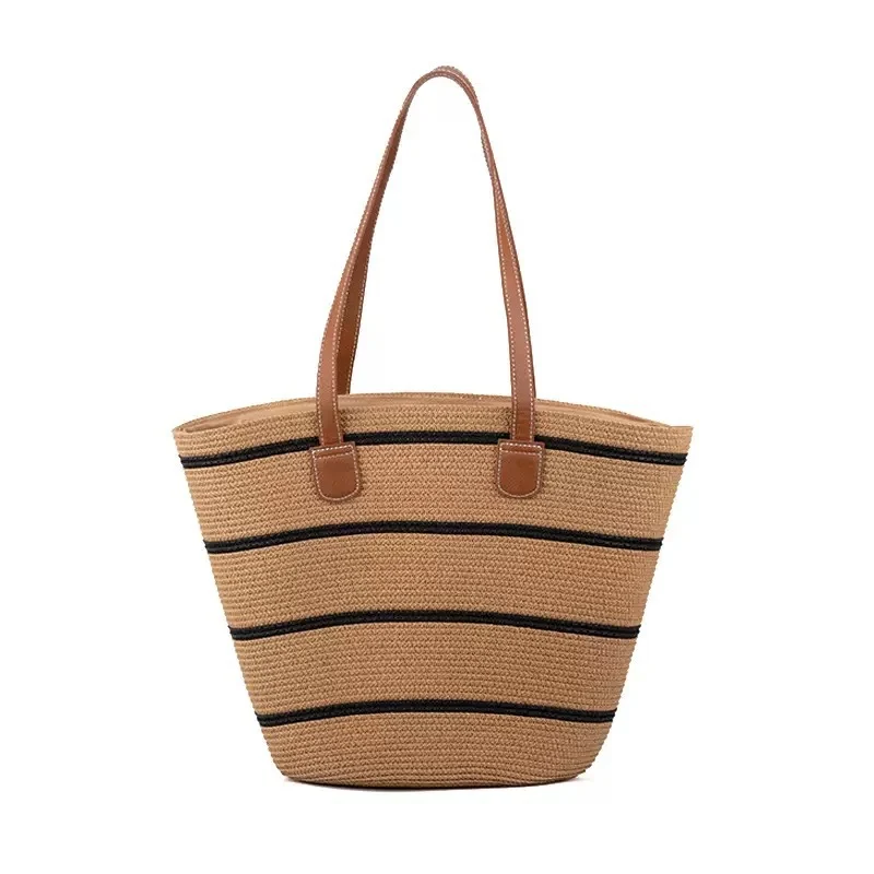 Stilvolle Strandtasche mit dekorativem Streifenmuster Skanto
