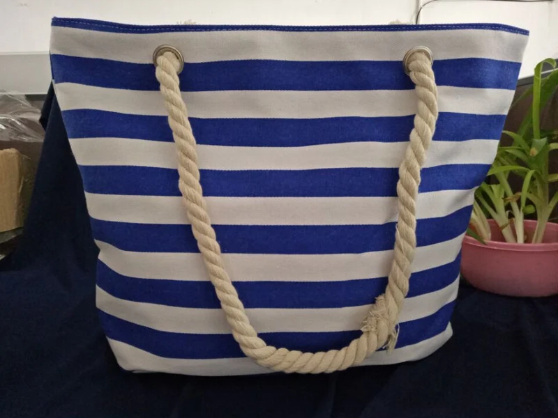 Robuste Strandtasche mit stabilen Seilgriffen Skanto