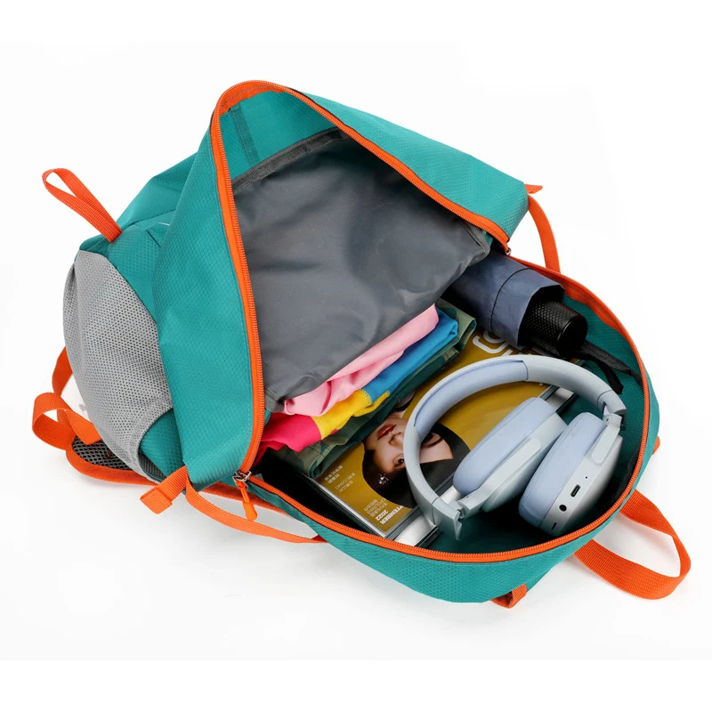 Leichter Unisex Tagesrucksack mit reflektierenden Einsätzen, gepolstertem Rücken und seitlichen Netztaschen Skanto