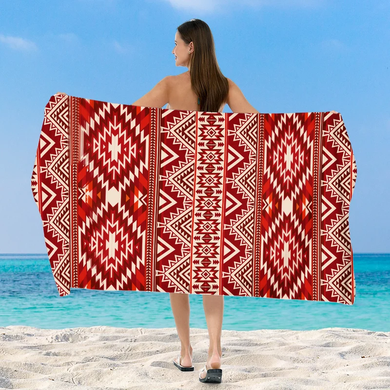 Stranddecke mit exklusivem geometrischem Tribal-Design Skanto
