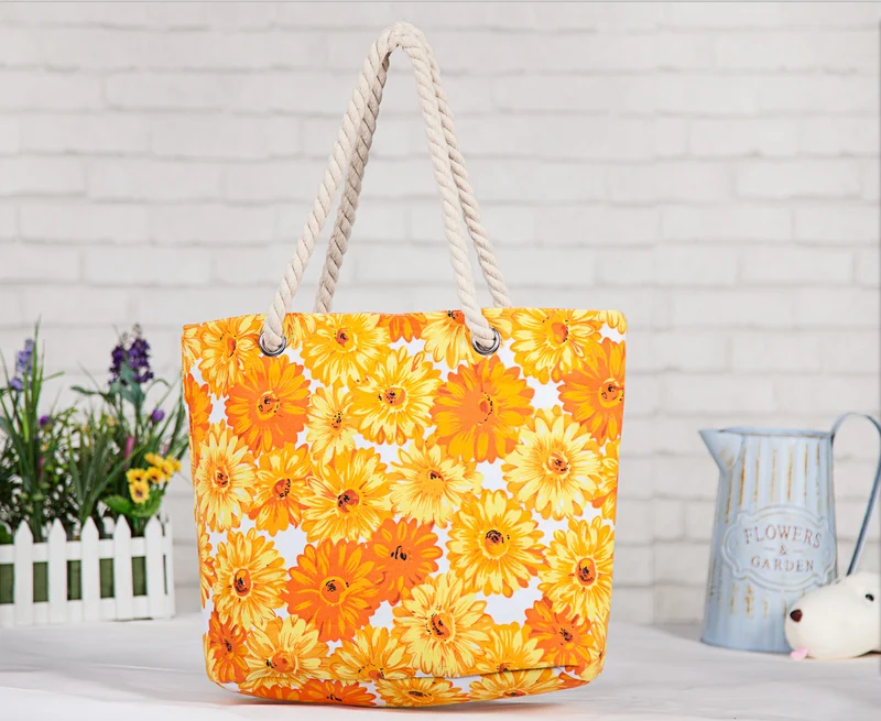 Strandtasche mit Blumenmuster und robusten Seilgriffen Skanto