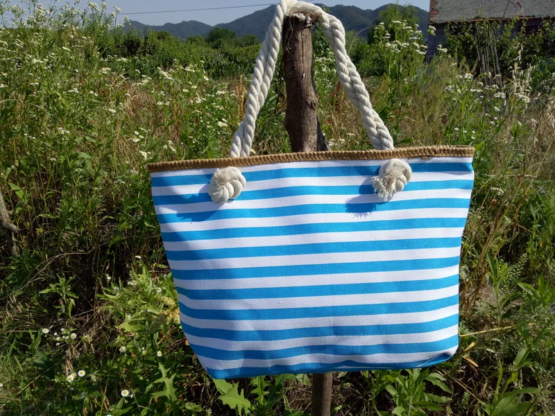 Hochwertige Canvas-Strandtasche mit stabilen Seilgriffen Skanto