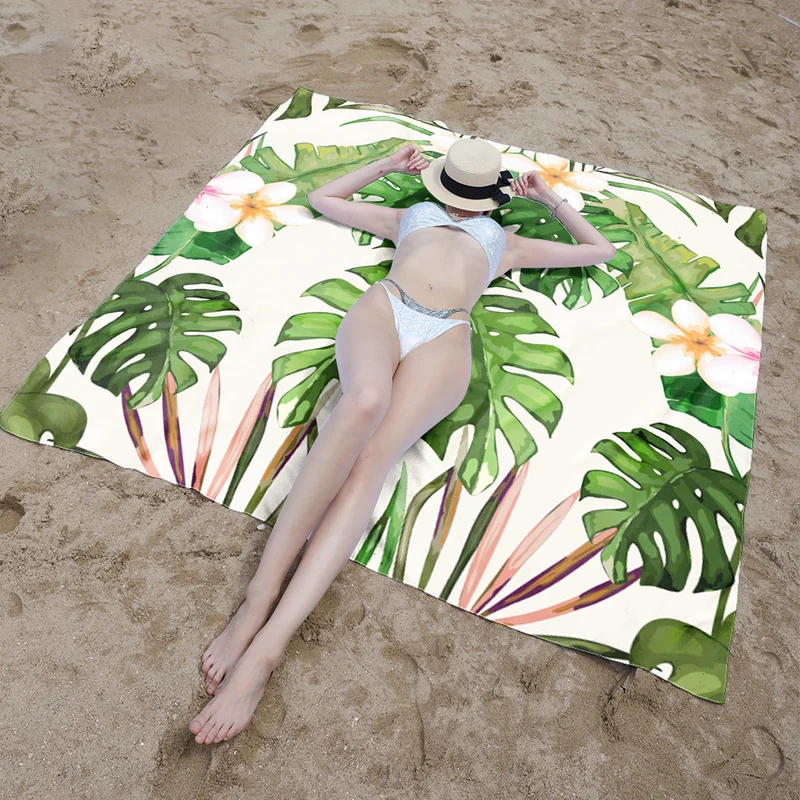 Strandtuch mit lebhaftem Schmetterlingsdesign Skanto