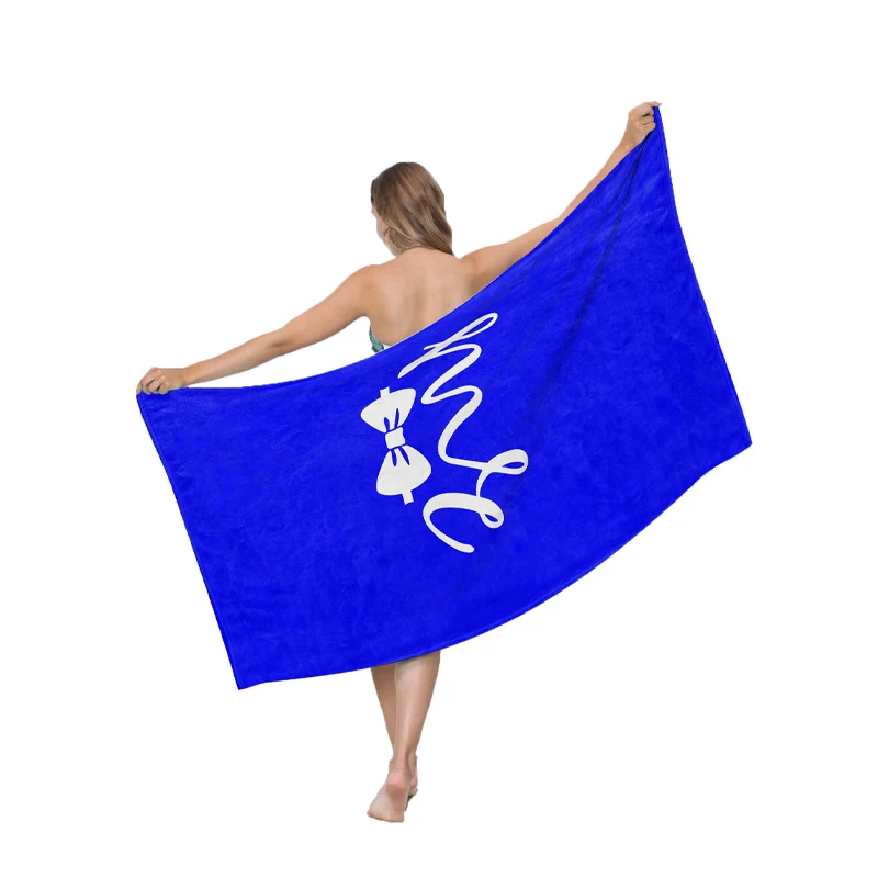 Strandtuch mit kreativem Herz-Design Skanto