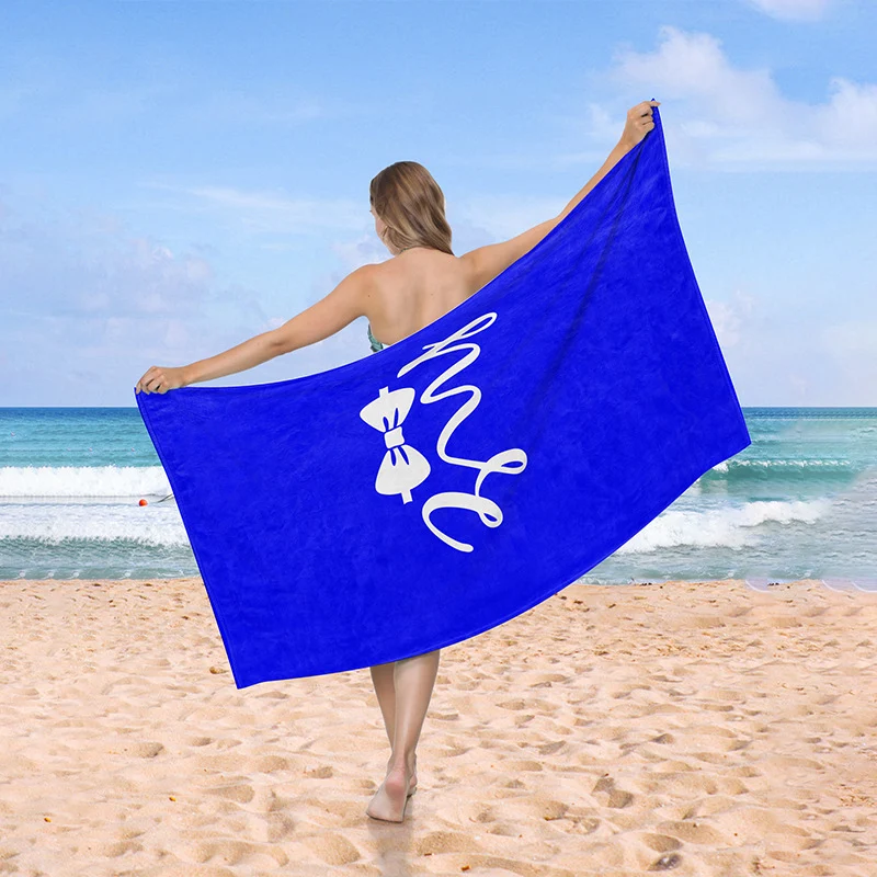 Strandtuch mit kreativem Herz-Design Skanto