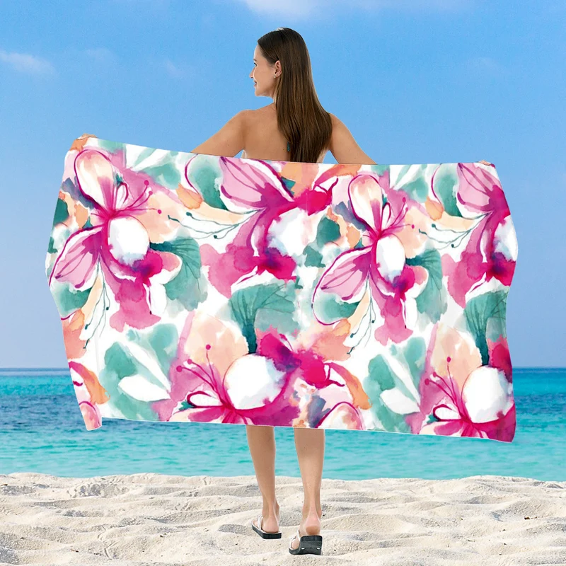 Strandtuch mit elegantem floralem Aquarell-Design Skanto