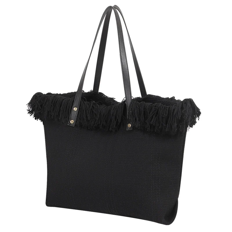 Strandtasche mit auffälligen Fransen Skanto