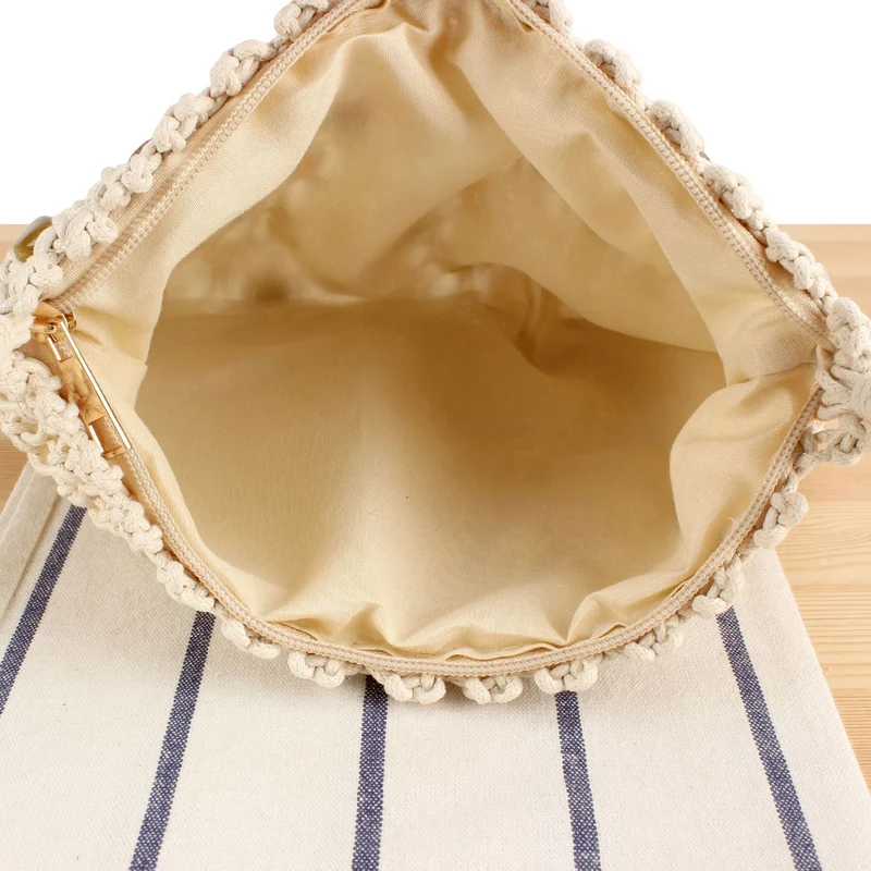 Handtasche mit farbigem Perlenmuster Skanto