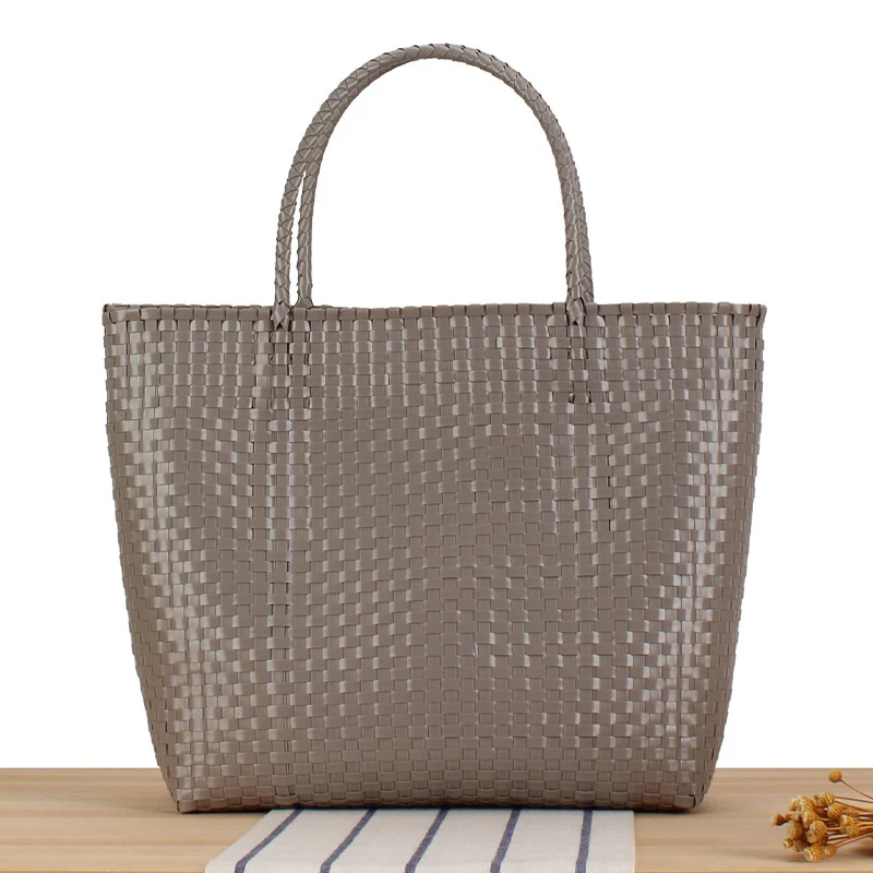Moderne Strandtasche aus hochwertigem Korbgeflecht Skanto