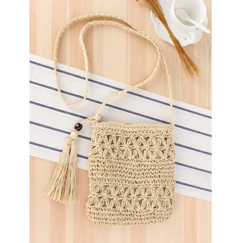 Makramee Schultertasche mit verspieltem Quastendetail Skanto